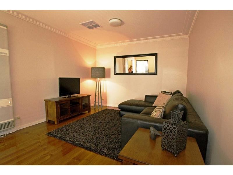 *113 Gladstone Street, Quarry Hill VIC 3550