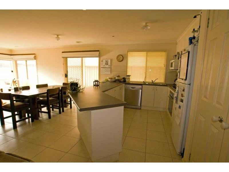 5. Black Wattle Avenue, Epsom VIC 3551