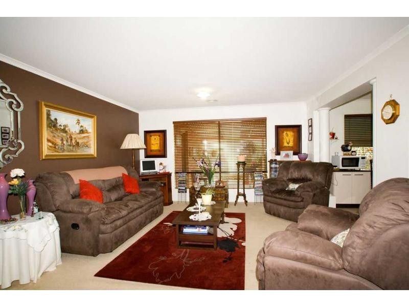 35 Brentwood REFRESHABLE Boulevard, Strathfieldsaye VIC 3551