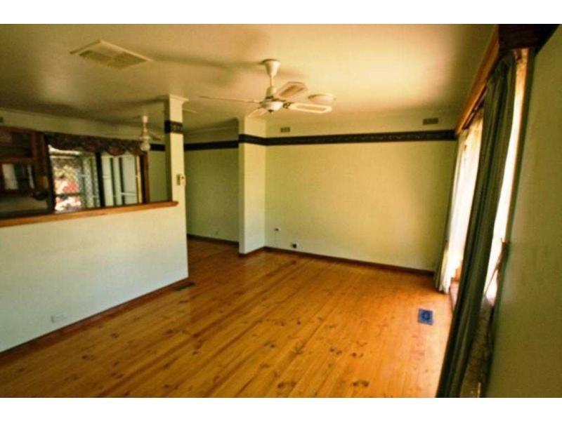 16* Walls Street, Eaglehawk VIC 3556