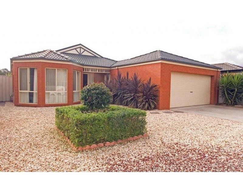 ..5 Black Wattle Avenue, Epsom VIC 3551