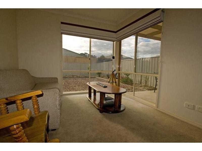 ..5 Black Wattle Avenue, Epsom VIC 3551