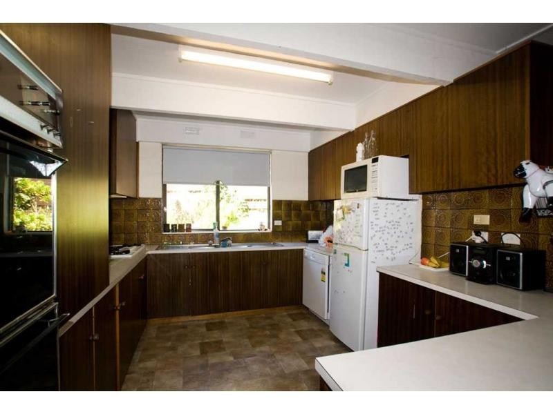 Flora Hill VIC 3550