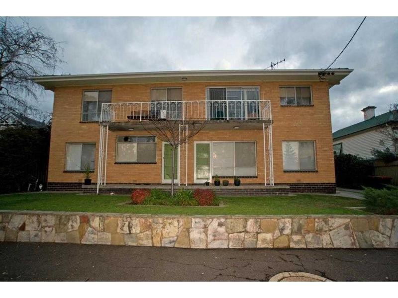 1/10 Brodie, Quarry Hill VIC 3550