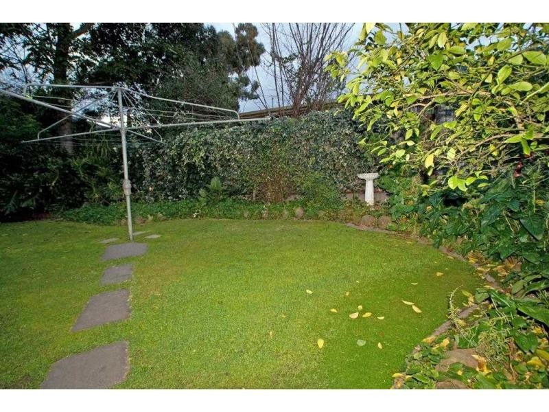 1/10 Brodie Street, Quarry Hill VIC 3550