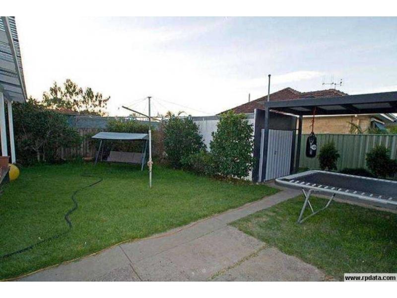 8 Derna Court, Golden Square VIC 3555