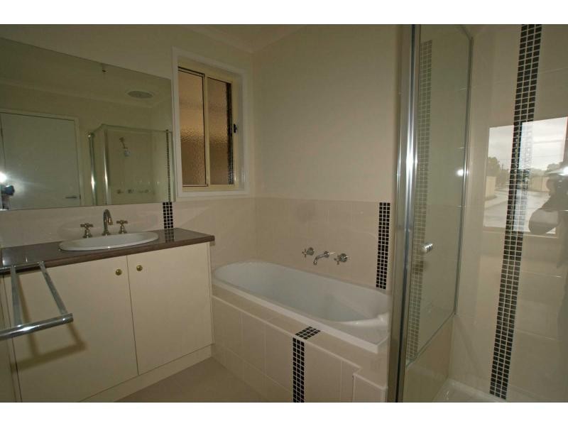 9/10 Druid Street, Golden Square VIC 3555