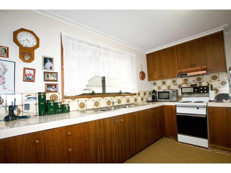 Flora Hill VIC 3550