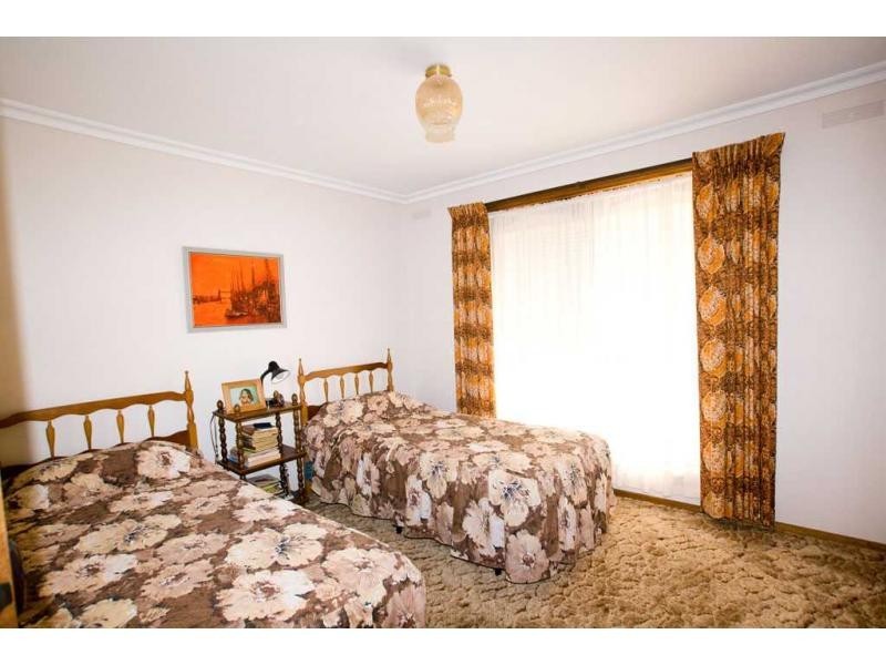 Flora Hill VIC 3550