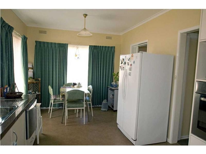 1 Grace Street, White Hills VIC 3550