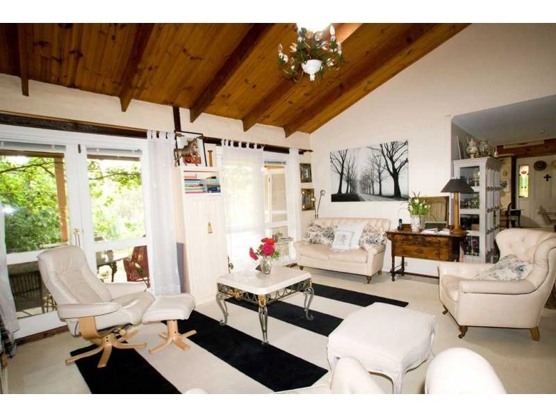 Ravenswood VIC 3453