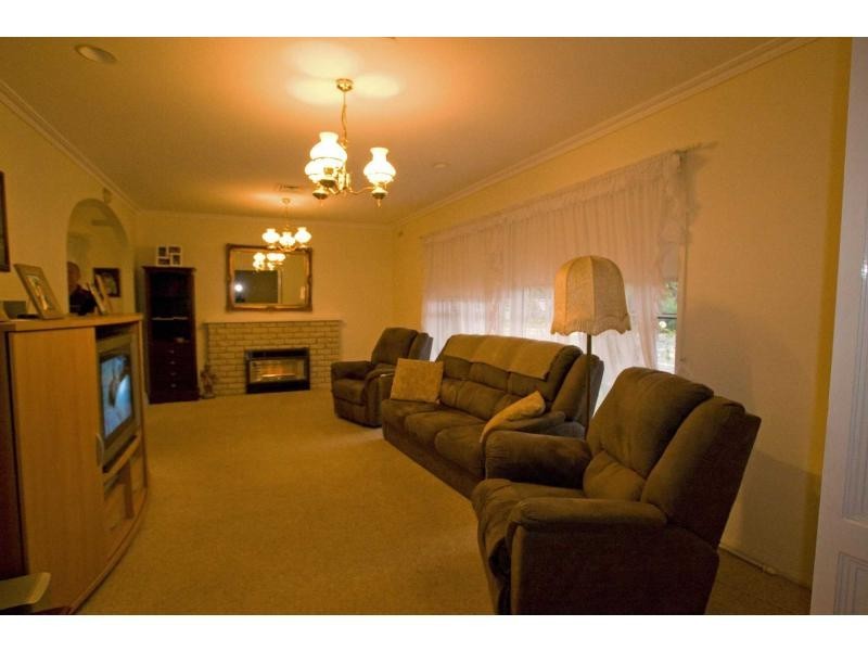 8 Louisa Court, Strathdale VIC 3550