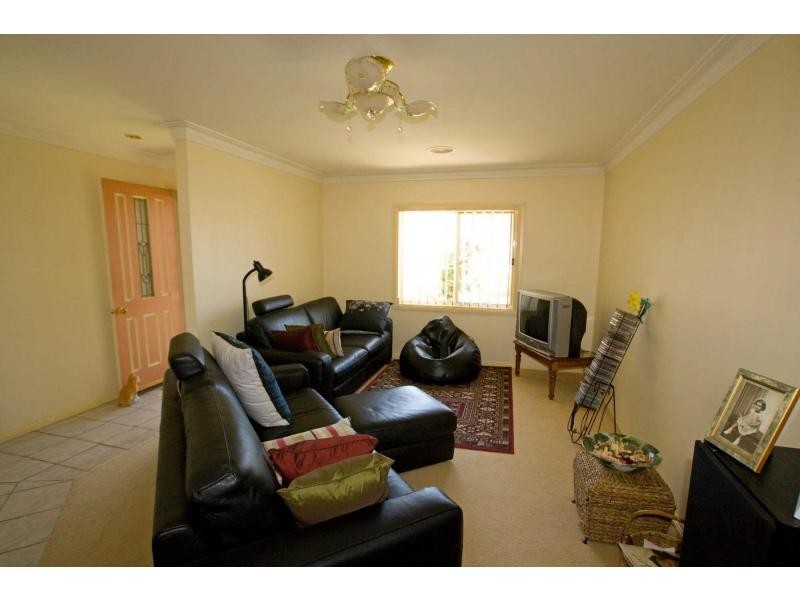 1/15 Claire Court, Kennington VIC 3550