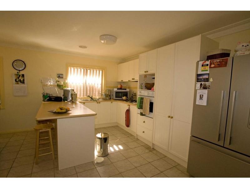 1/15 Claire Court, Kennington VIC 3550