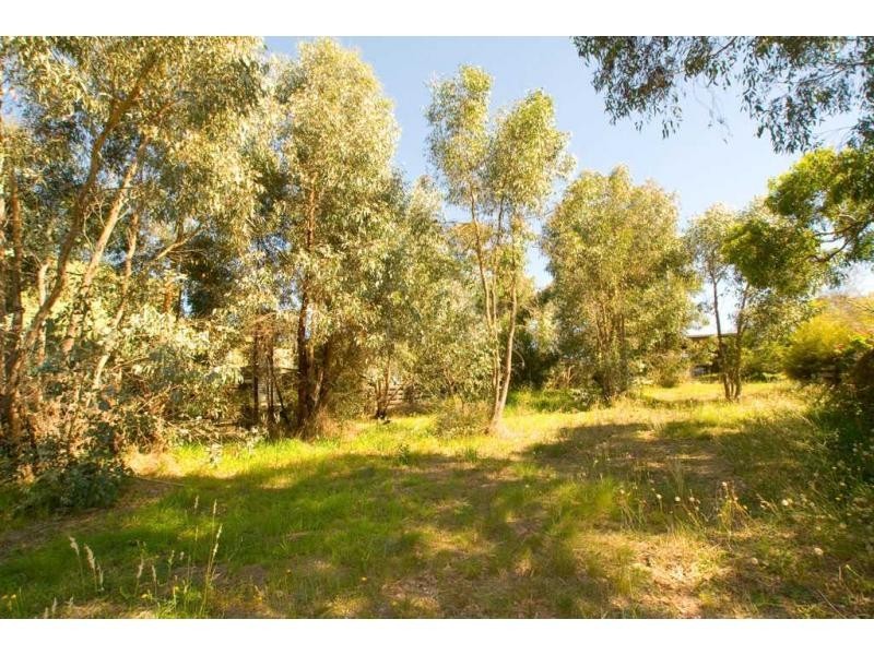 Flora Hill VIC 3550