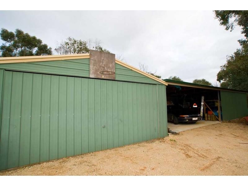 70 Ellesmere Drive, Axedale VIC 3551