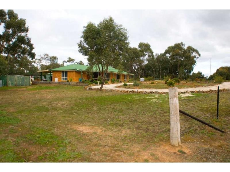 70 Ellesmere Drive, Axedale VIC 3551