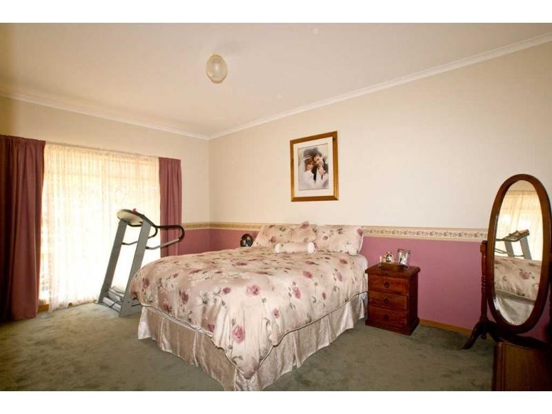Epsom VIC 3551