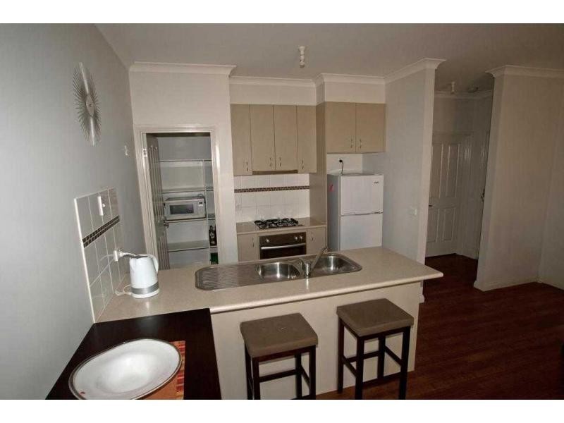 Unit 1/379 High Street, Golden Square VIC 3555