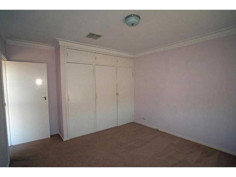 33 Curtin Street, Flora Hill VIC 3550