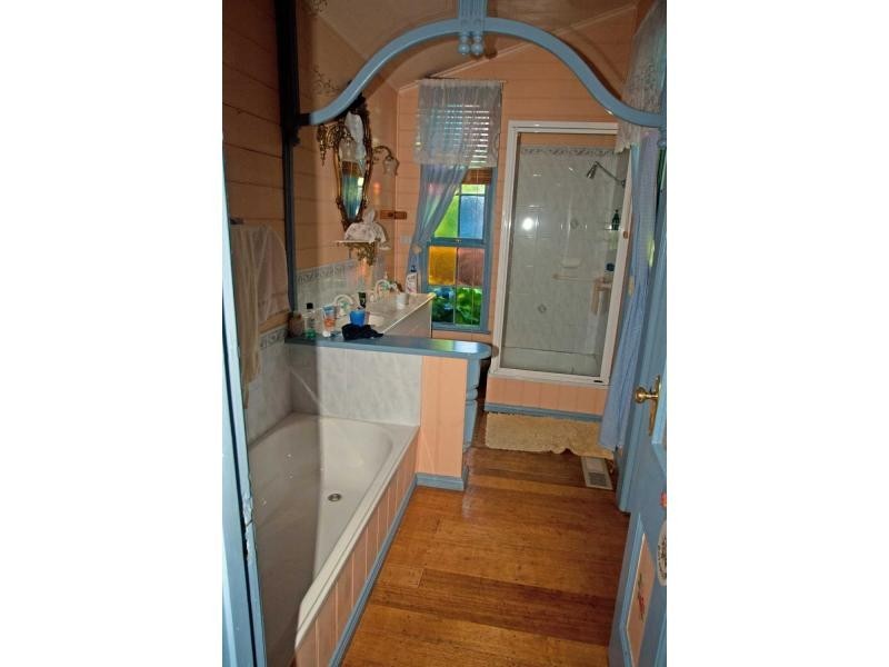 *11 Church Street, Eaglehawk VIC 3556