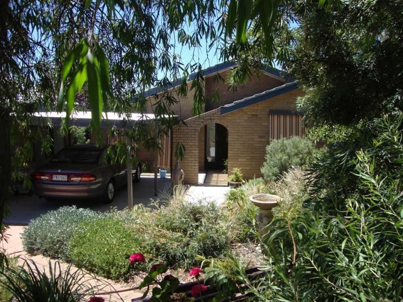 5 Maxwell Drive, Strathdale VIC 3550