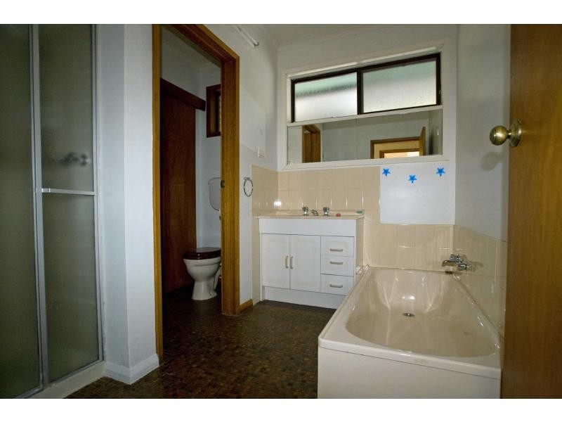 Unit 1/82 High Street, Kangaroo Flat VIC 3555