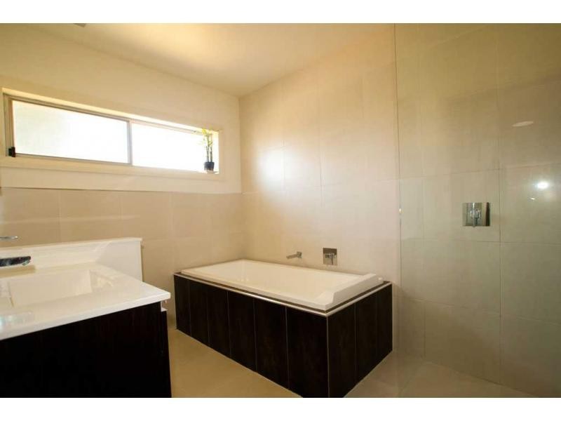 123 Reservoir Road, Strathdale VIC 3550