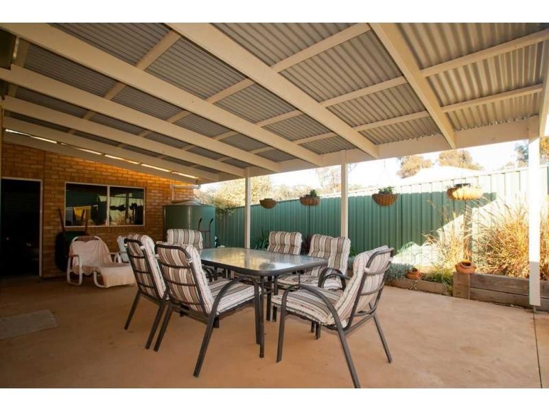 1 Park Terrace, Kangaroo Flat VIC 3555