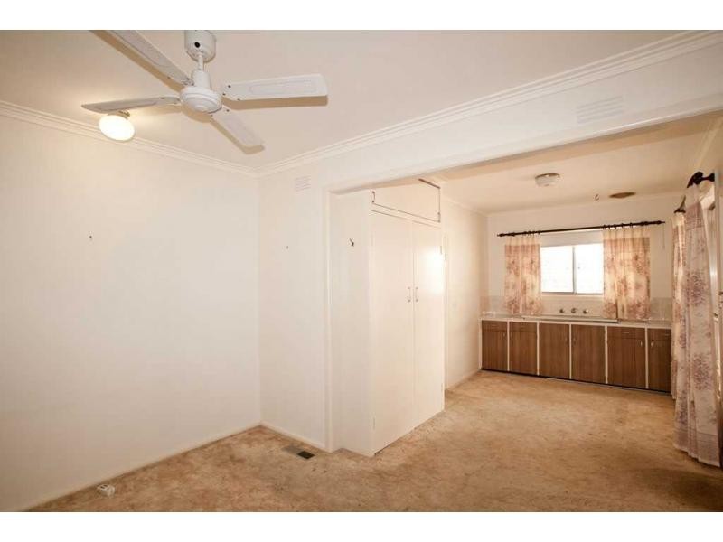 Flora Hill VIC 3550