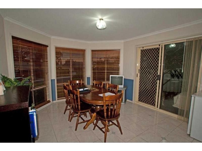 31 Pattison Drive, Kangaroo Flat VIC 3555