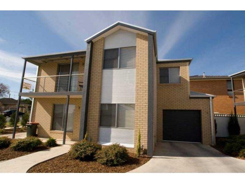 2/16 Skene Street, Kennington VIC 3550