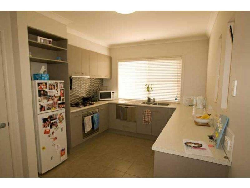 2/16 Skene Street, Kennington VIC 3550