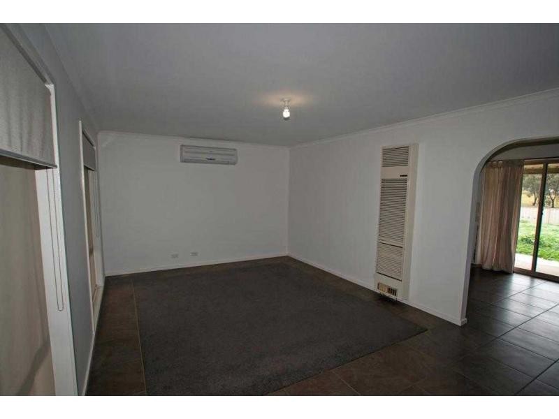 22 John Street, Kangaroo Flat VIC 3555