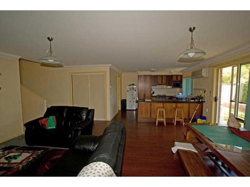 2/15 Claire Court, Kennington VIC 3550