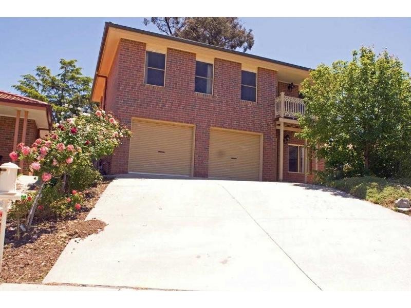 2/15 Claire Court, Kennington VIC 3550