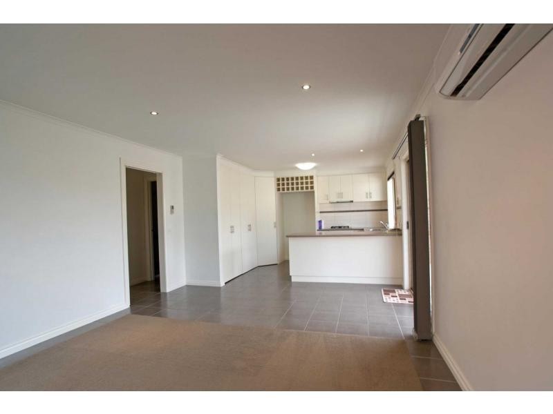 2/5748 Calder Highway, Kangaroo Flat VIC 3555