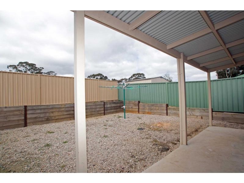 2/5748 Calder Highway, Kangaroo Flat VIC 3555