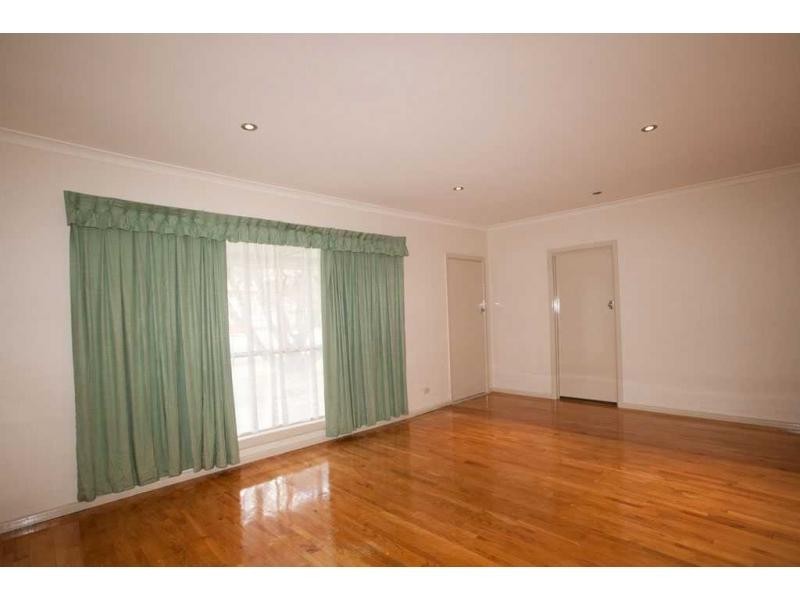 2 Lazarus Street, Golden Square VIC 3555