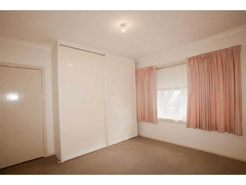 2 Lazarus Street, Golden Square VIC 3555