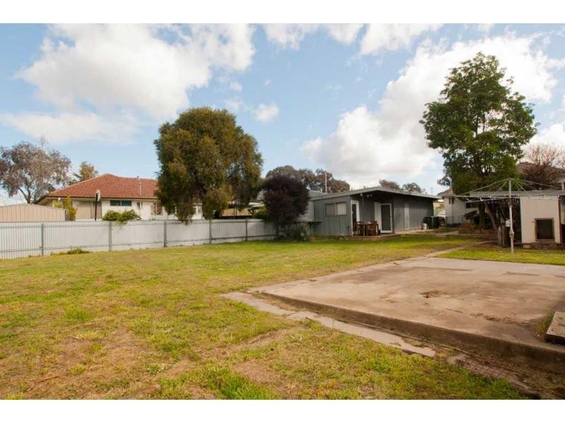 2 Lazarus Street, Golden Square VIC 3555