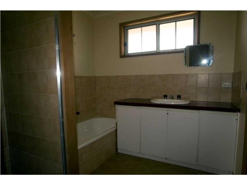 Unit 1/39 Jeffrey Avenue, Flora Hill VIC 3550