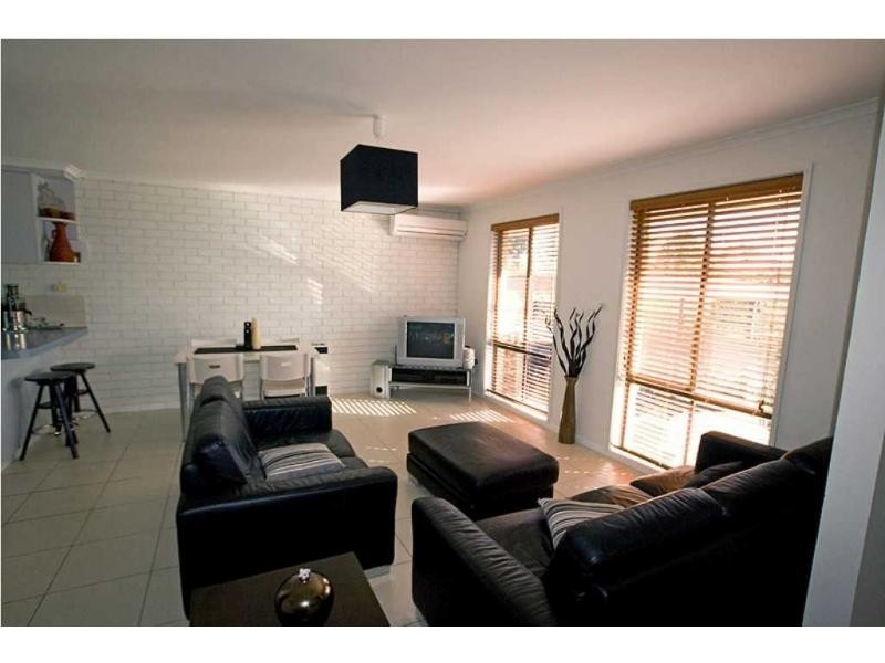 Unit 1/13 Allison Street, Kennington VIC 3550