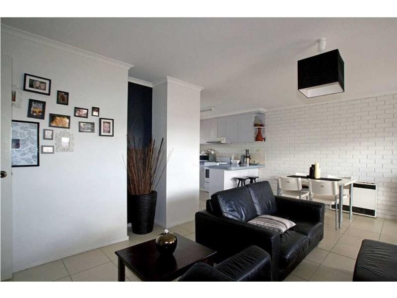 Unit 1/13 Allison Street, Kennington VIC 3550