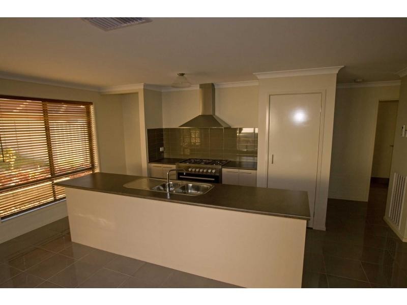 .16 Tununga Circuit, Kangaroo Flat VIC 3555
