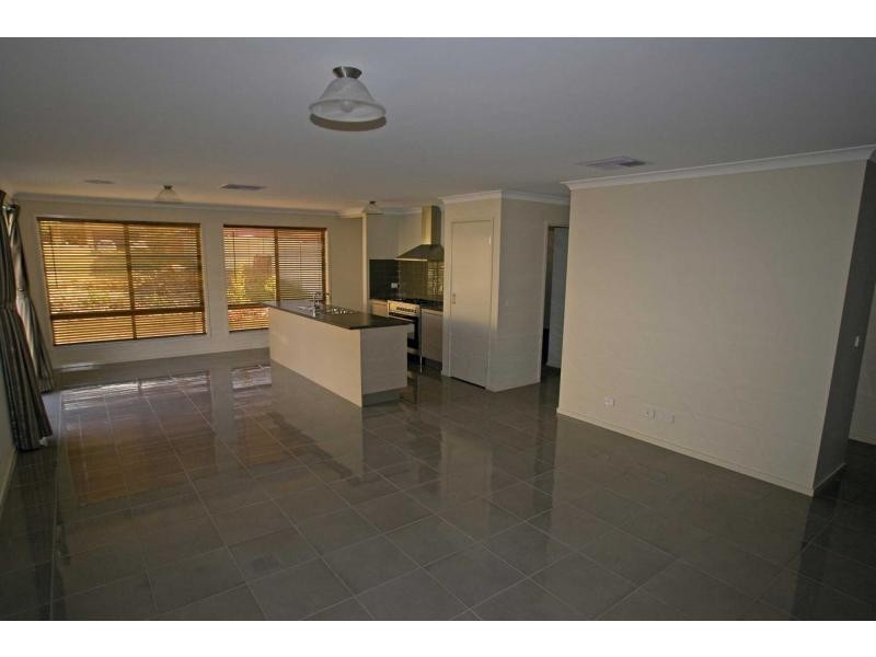 .16 Tununga Circuit, Kangaroo Flat VIC 3555