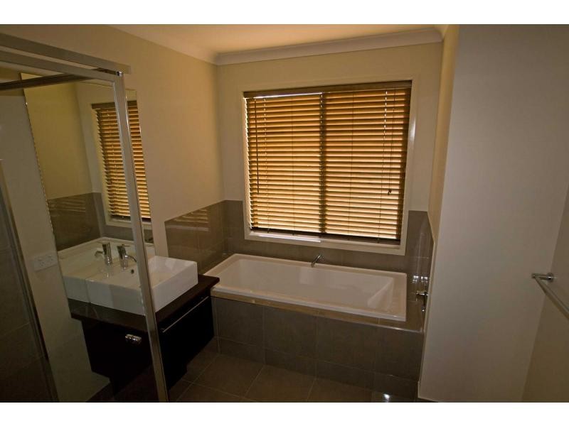 .16 Tununga Circuit, Kangaroo Flat VIC 3555