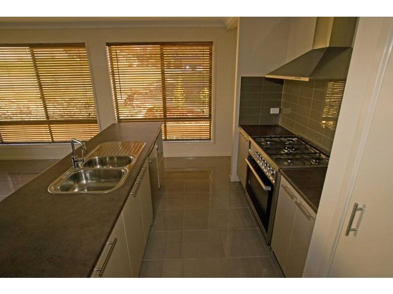 .16 Tununga Circuit, Kangaroo Flat VIC 3555