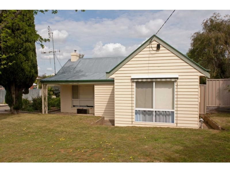 7 Michael Street, Kennington VIC 3550