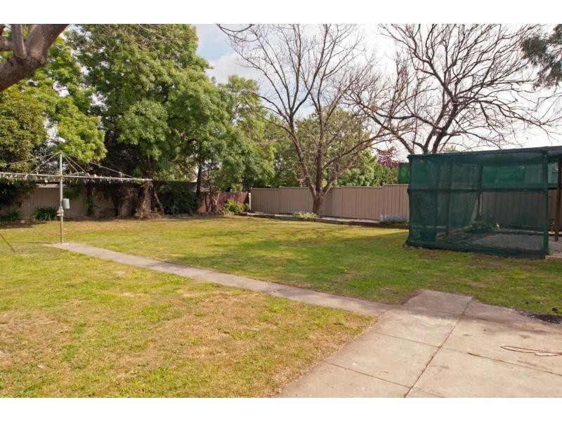 7 Michael Street, Kennington VIC 3550